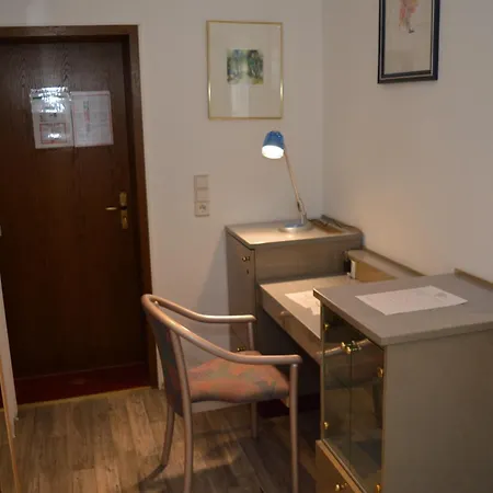 Boardinghaus Zu 3*