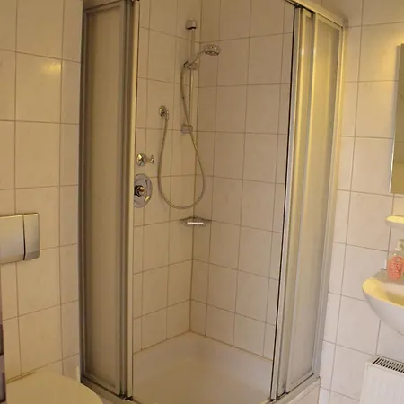 Pensión Boardinghaus Zu 3*